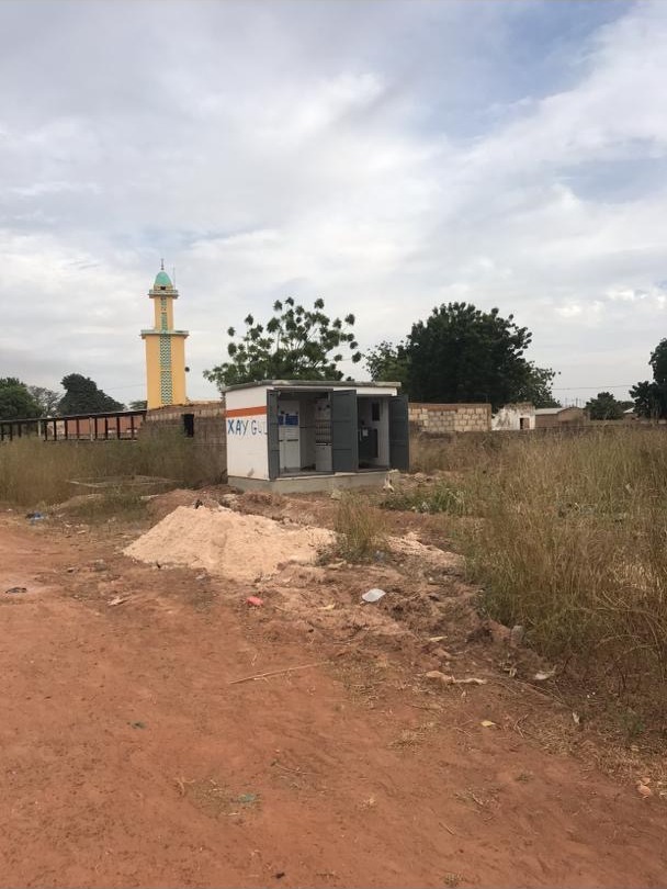 Poste électrique installé dans le village de Keur El Hadji